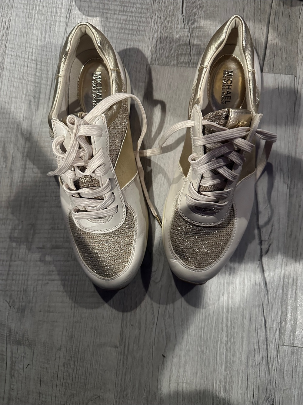 Michael Kors Women's Cream and Gold Fashion Sneakers